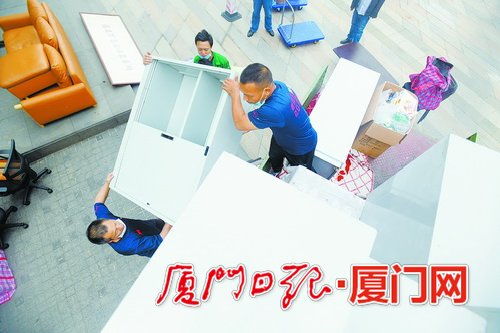 廈門家政服務需求激增，保潔、空調清洗與長途搬家業務繁忙